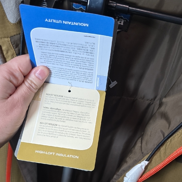 NWT Patagonia Men's Ice Fild Waterproof Jacket Size XL - Picture 5 of 16